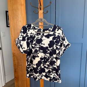 Meloday Navy and White Floral Short-Sleeve Women's Top